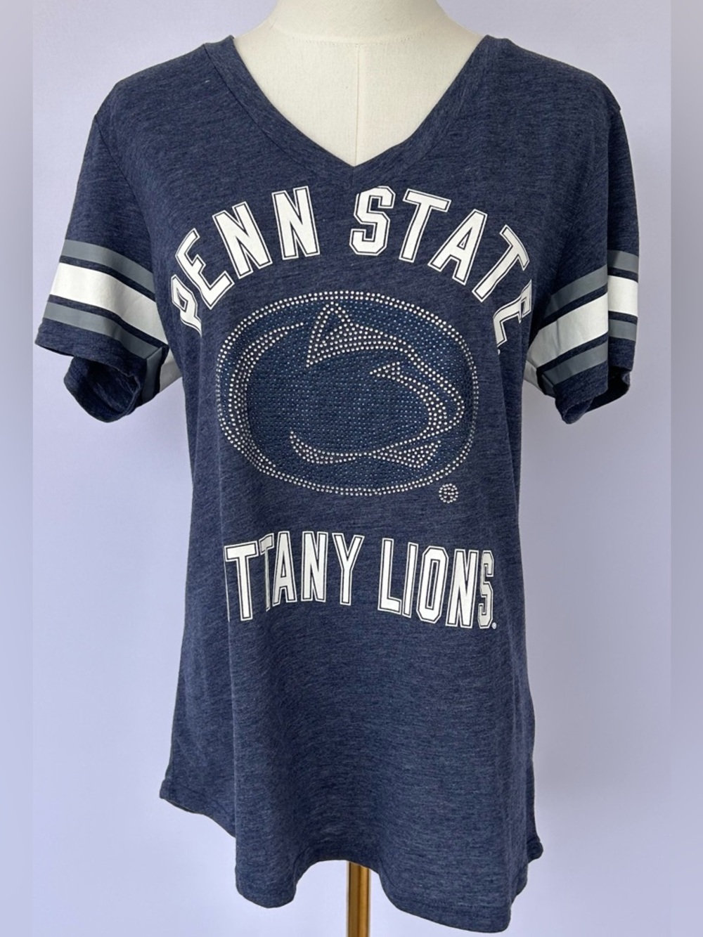 G-III 4Her by Carl Banks Penn State Nittany Lions Short Sleeved Bedazzled Tee Lg